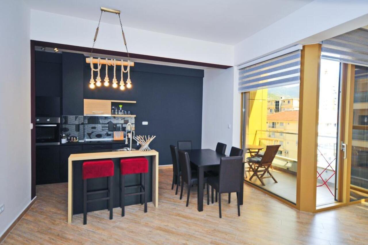 Sea Breeze Lux Apartments Budva Dış mekan fotoğraf