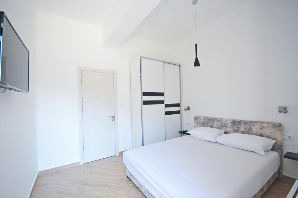 Sea Breeze Lux Apartments Budva Dış mekan fotoğraf