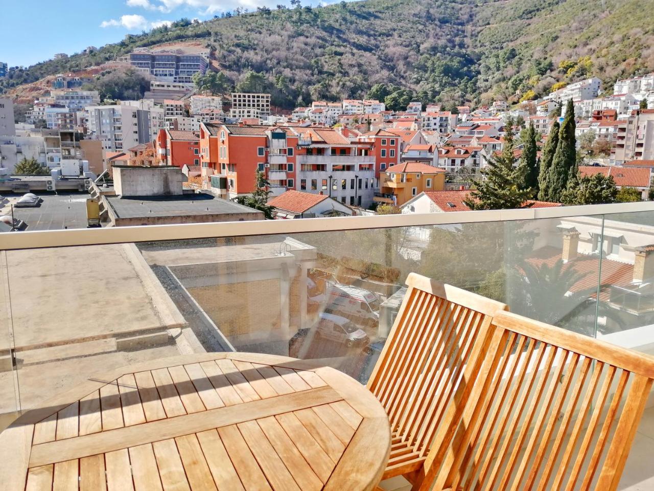 Sea Breeze Lux Apartments Budva Dış mekan fotoğraf