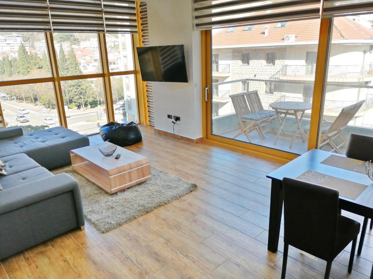 Sea Breeze Lux Apartments Budva Dış mekan fotoğraf